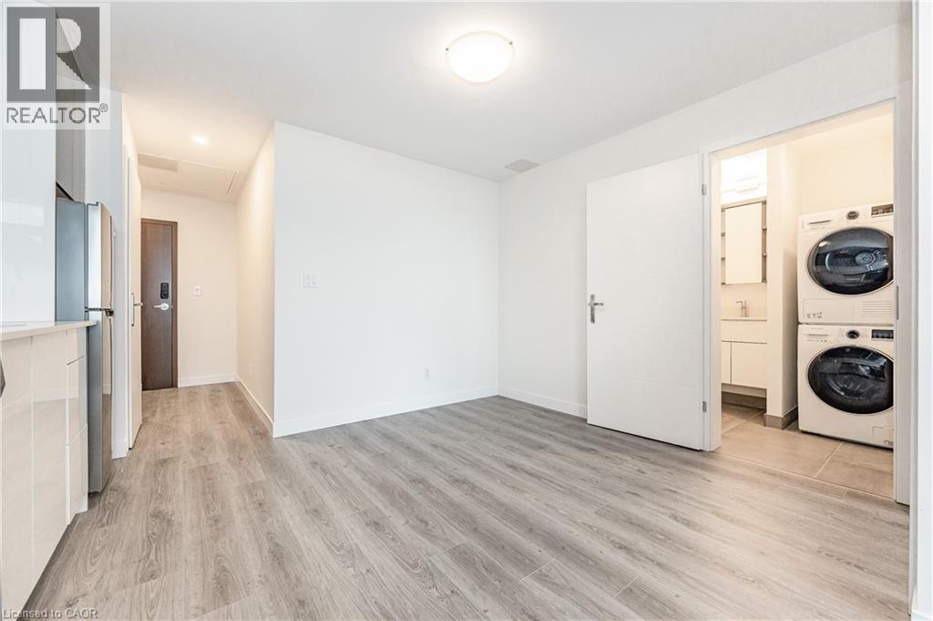 60 FREDERICK Street Unit# 3004, Kitchener, Ontario, N2H0C7 — Photo 4