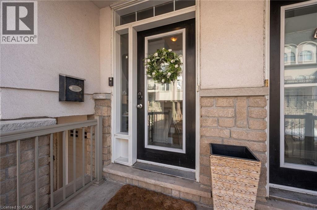 2458 SCHOLARS Common, Burlington, Ontario, L7P2W2 — Photo 2