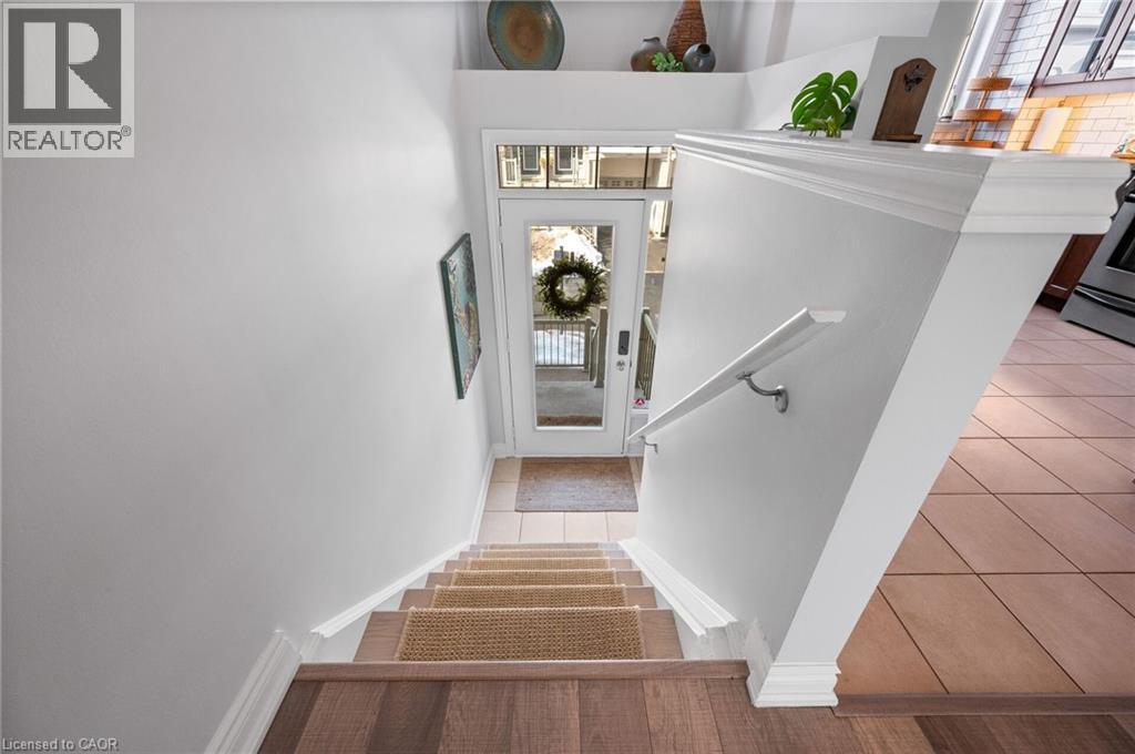 2458 SCHOLARS Common, Burlington, Ontario, L7P2W2 — Photo 3
