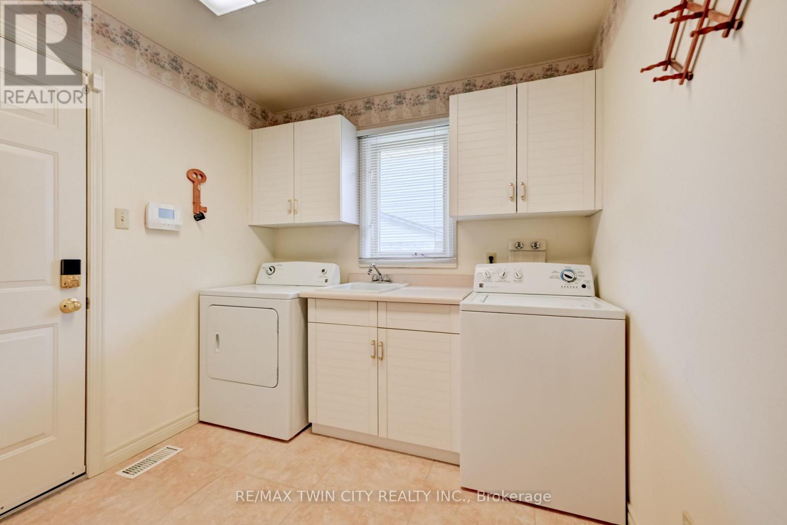 285 MAGNOLIA PLACE, Waterloo, Ontario, N2V2A3 — Photo 20