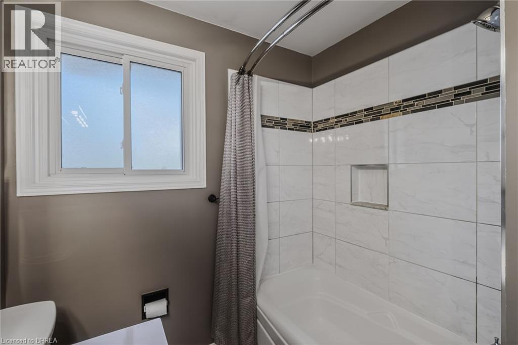 27 ALLANTON Boulevard, Brantford, Ontario, N3R3B8 — Photo 31