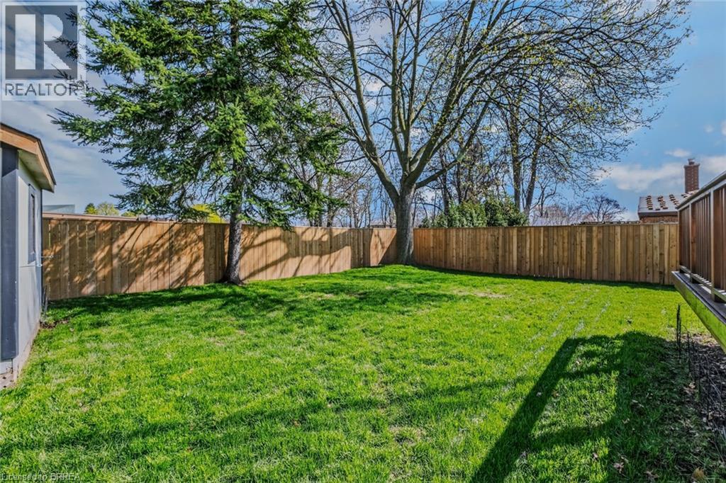 27 ALLANTON Boulevard, Brantford, Ontario, N3R3B8 — Photo 9