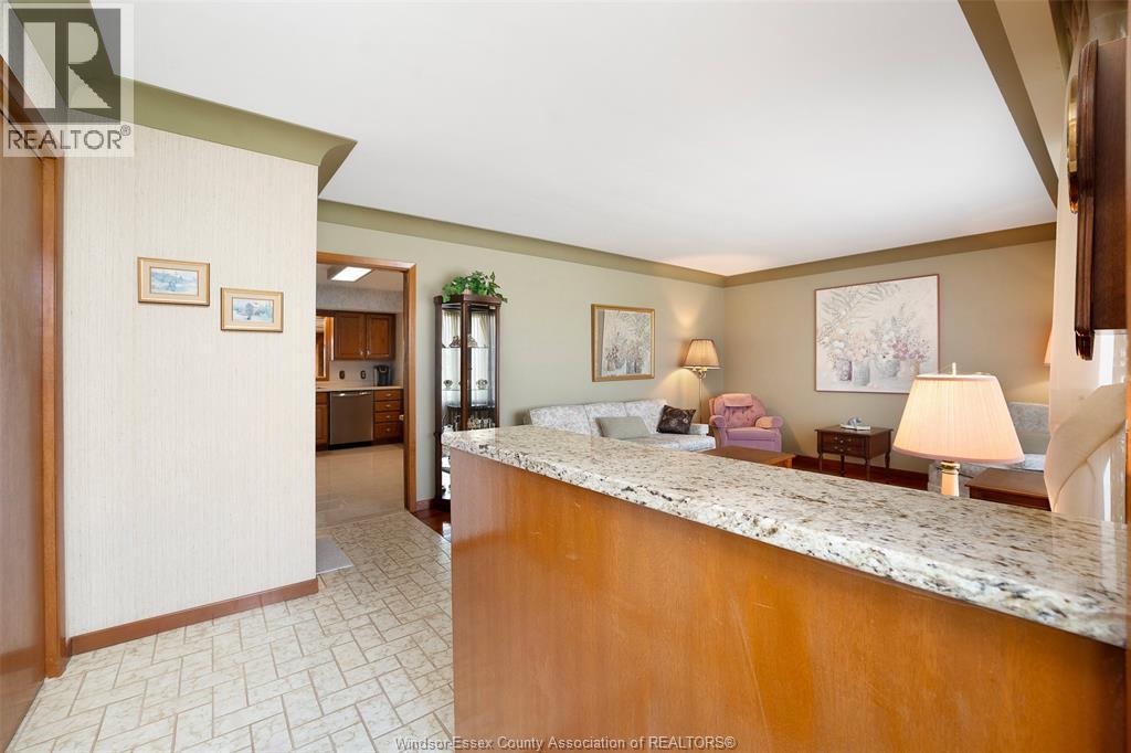 4675 HURON CHURCH LINE, LaSalle, Ontario, N9H1H5 — Photo 4