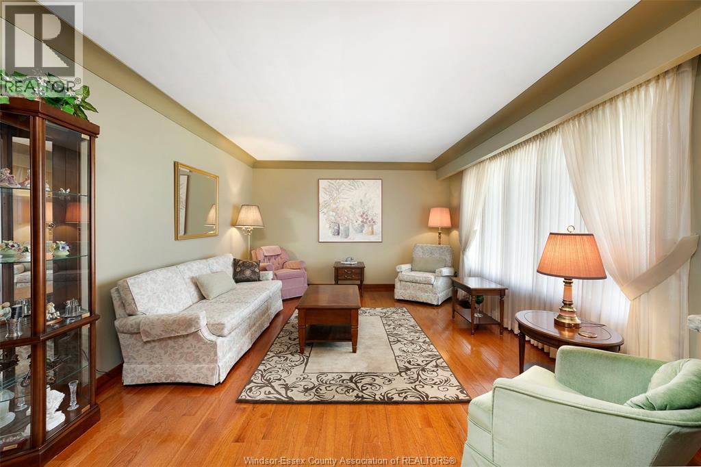 4675 HURON CHURCH LINE, LaSalle, Ontario, N9H1H5 — Photo 5