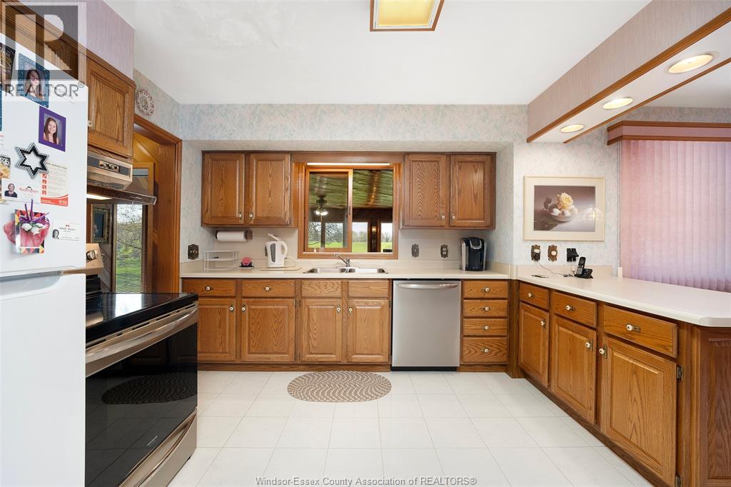 4675 HURON CHURCH LINE, LaSalle, Ontario, N9H1H5 — Photo 9