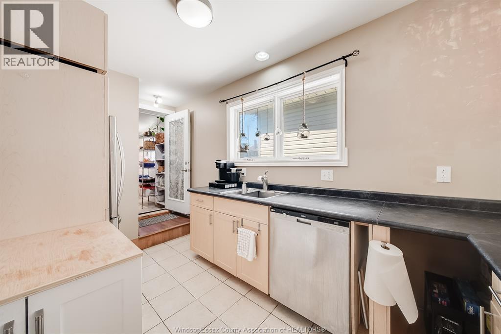 641 CAMERON AVENUE, Windsor, Ontario, N9B1Z2 — Photo 19