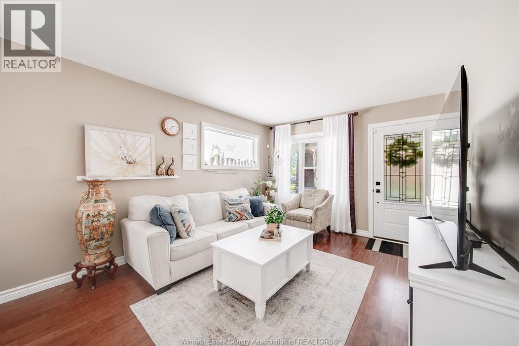 641 CAMERON AVENUE, Windsor, Ontario, N9B1Z2 — Photo 7