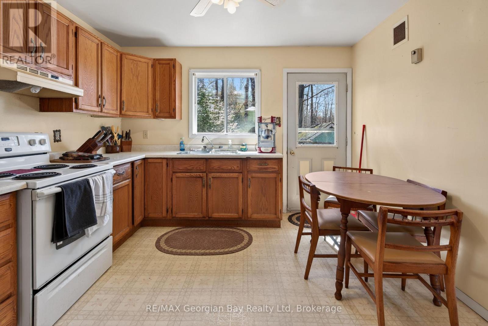 31 BECKETTS SIDE ROAD, Tay, Ontario, L0K2C0 — Photo 8