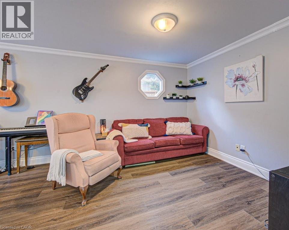 237B THISTLEGLEN Place, Waterloo, Ontario, N2T2A6 — Photo 8