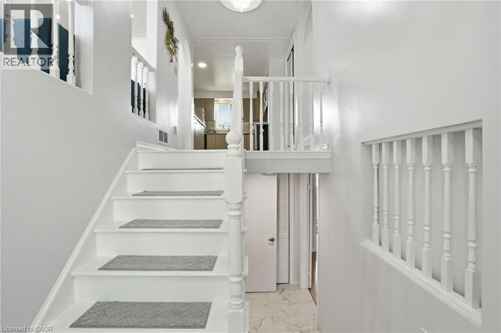 85 SUMMERLEA Drive, Hamilton, Ontario, L8T4X9 — Photo 6