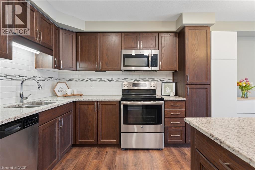 11 WILDFLOWER Street, Kitchener, Ontario, N2P2X5 — Photo 18