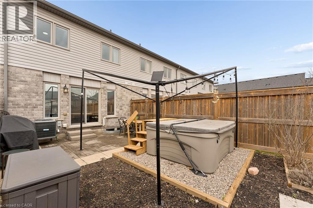 11 WILDFLOWER Street, Kitchener, Ontario, N2P2X5 — Photo 25