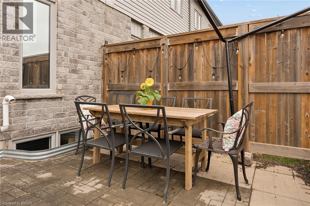 11 WILDFLOWER Street, Kitchener, Ontario, N2P2X5 — Photo 26