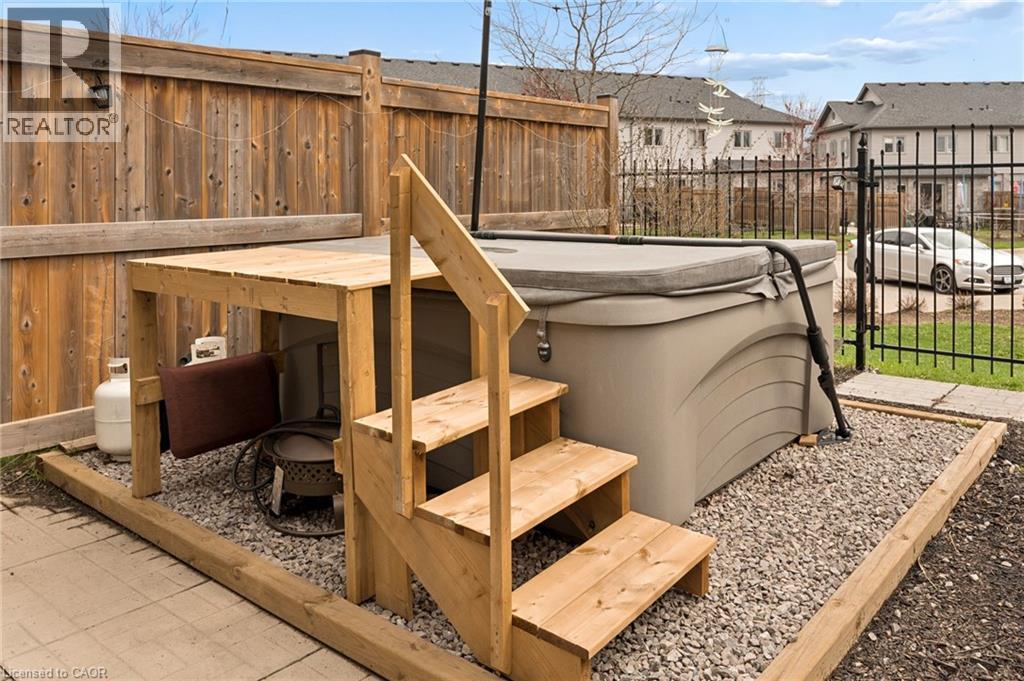 11 WILDFLOWER Street, Kitchener, Ontario, N2P2X5 — Photo 27