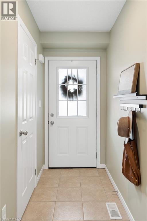 11 WILDFLOWER Street, Kitchener, Ontario, N2P2X5 — Photo 6