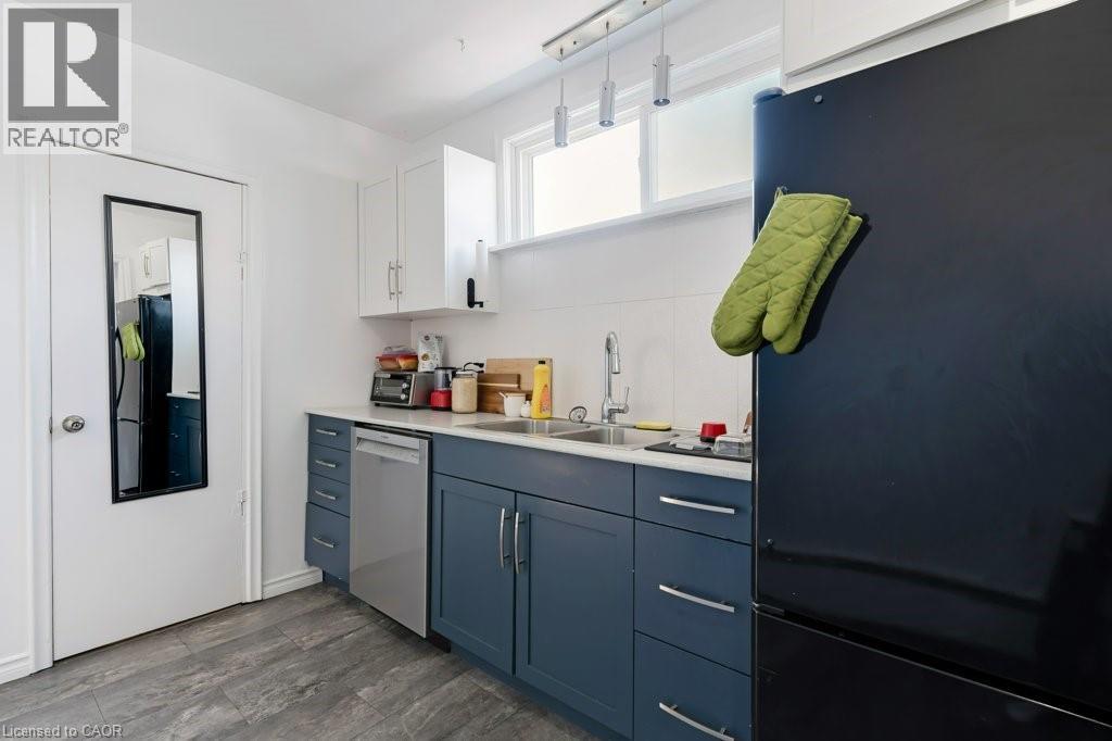 97 ST GEORGE Street, Kitchener, Ontario, N2G2T2 — Photo 25