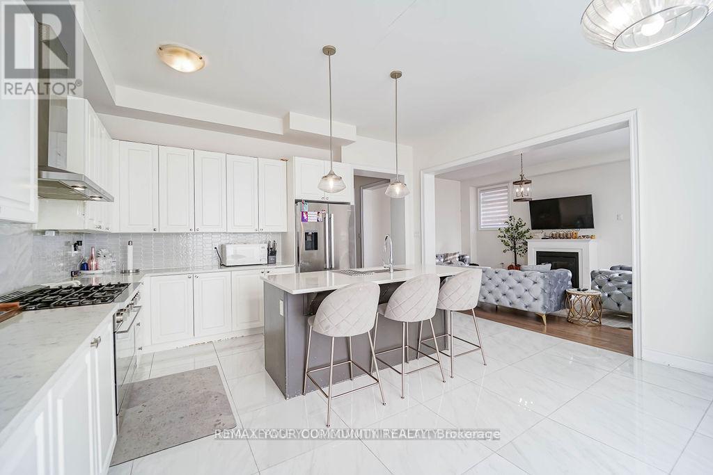 133 MARCEL BRUNELLE DRIVE, Whitby, Ontario, L1P0G7 — Photo 6