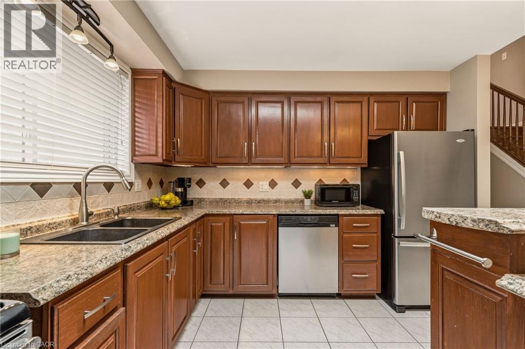 263 GUILDWOOD Drive, Hamilton, Ontario, L9C6W7 — Photo 15