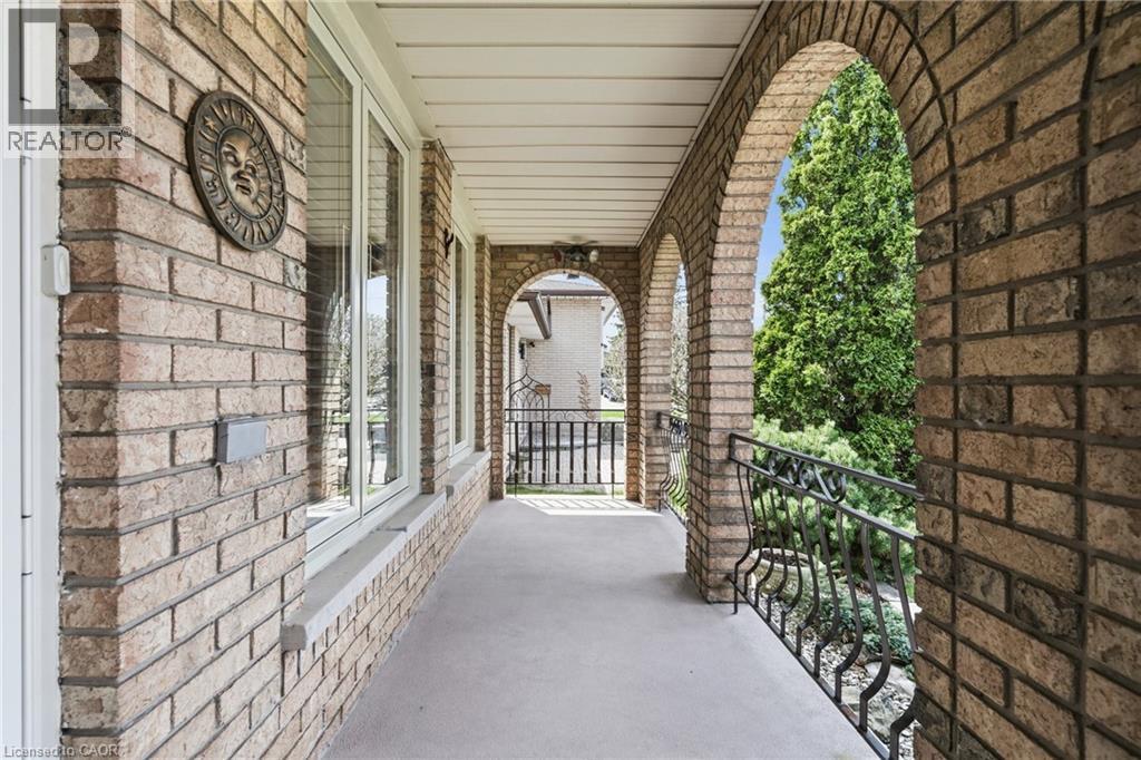 263 GUILDWOOD Drive, Hamilton, Ontario, L9C6W7 — Photo 3