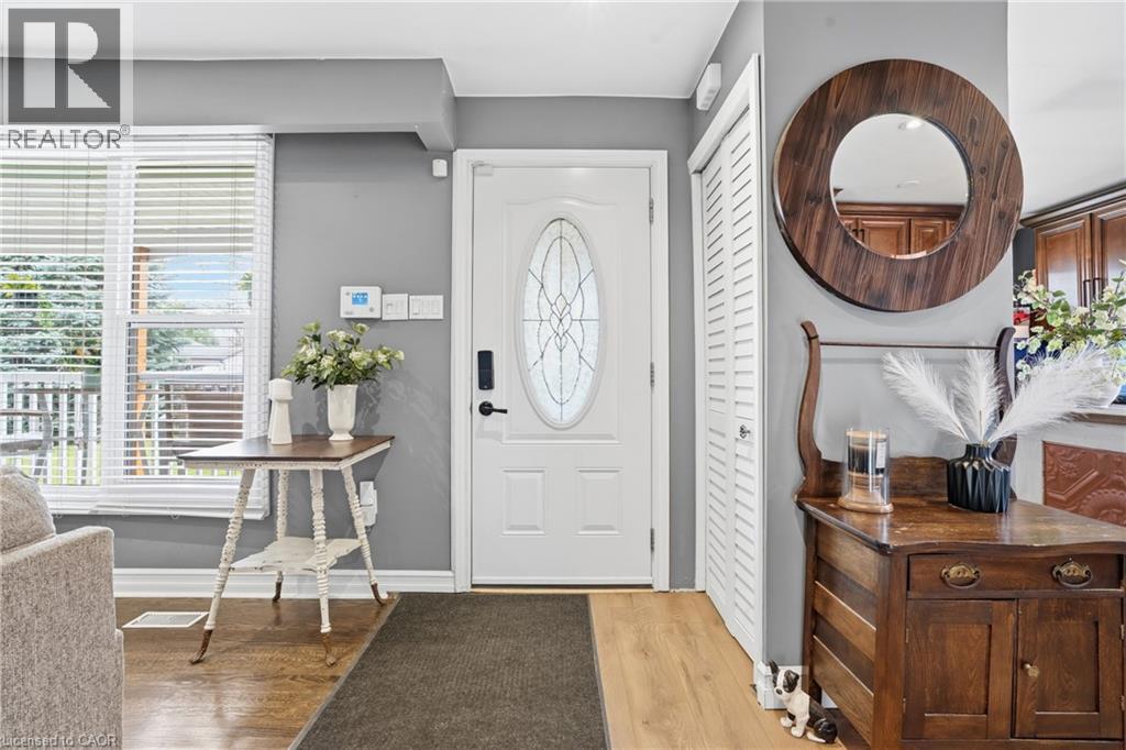 46 GLENVALE Drive, Hamilton, Ontario, L9C2X6 — Photo 6