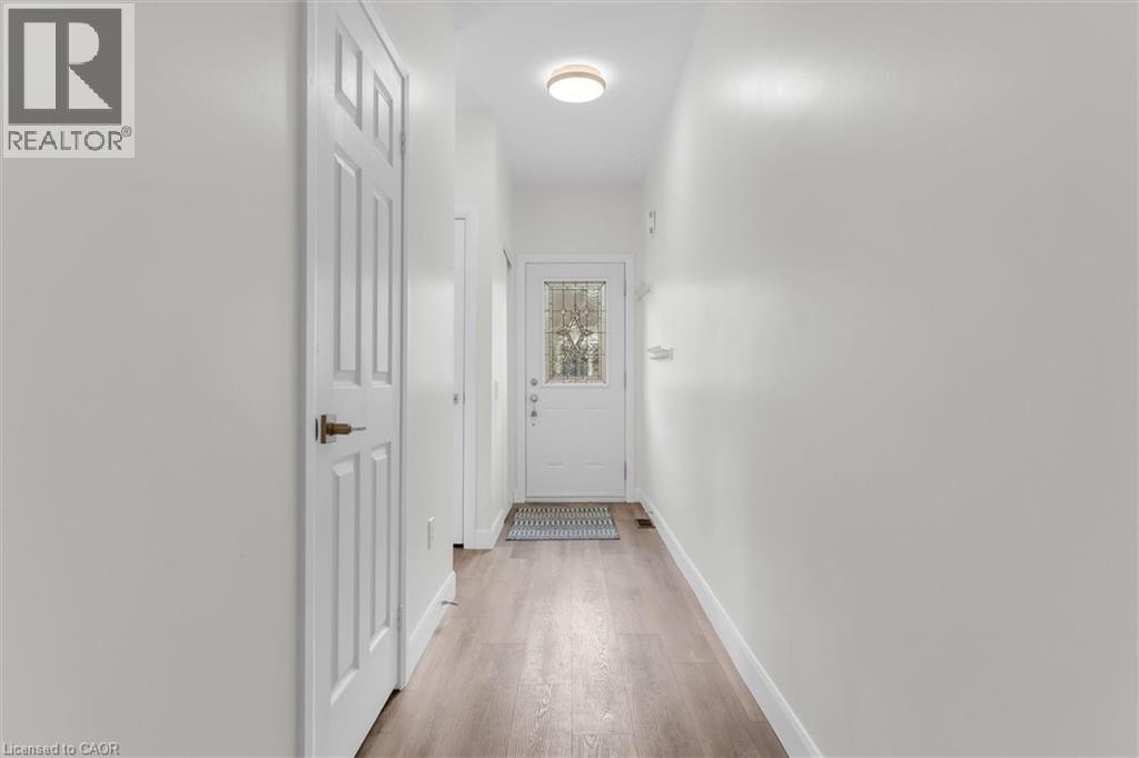 145 SILVERBIRCH Boulevard, Hamilton, Ontario, L0R1W0 — Photo 4