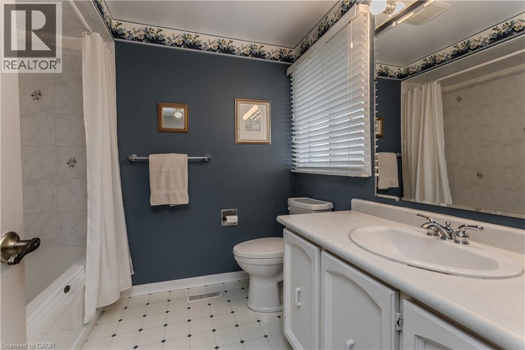 1141 CROFTON Way, Burlington, Ontario, L7P3A8 — Photo 25