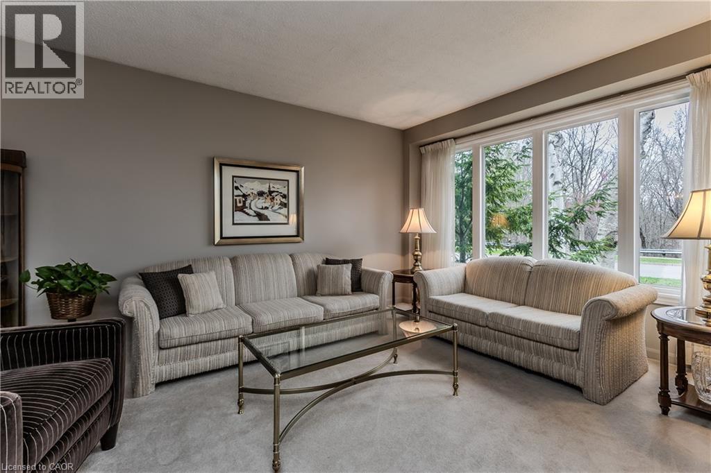 1141 CROFTON Way, Burlington, Ontario, L7P3A8 — Photo 7