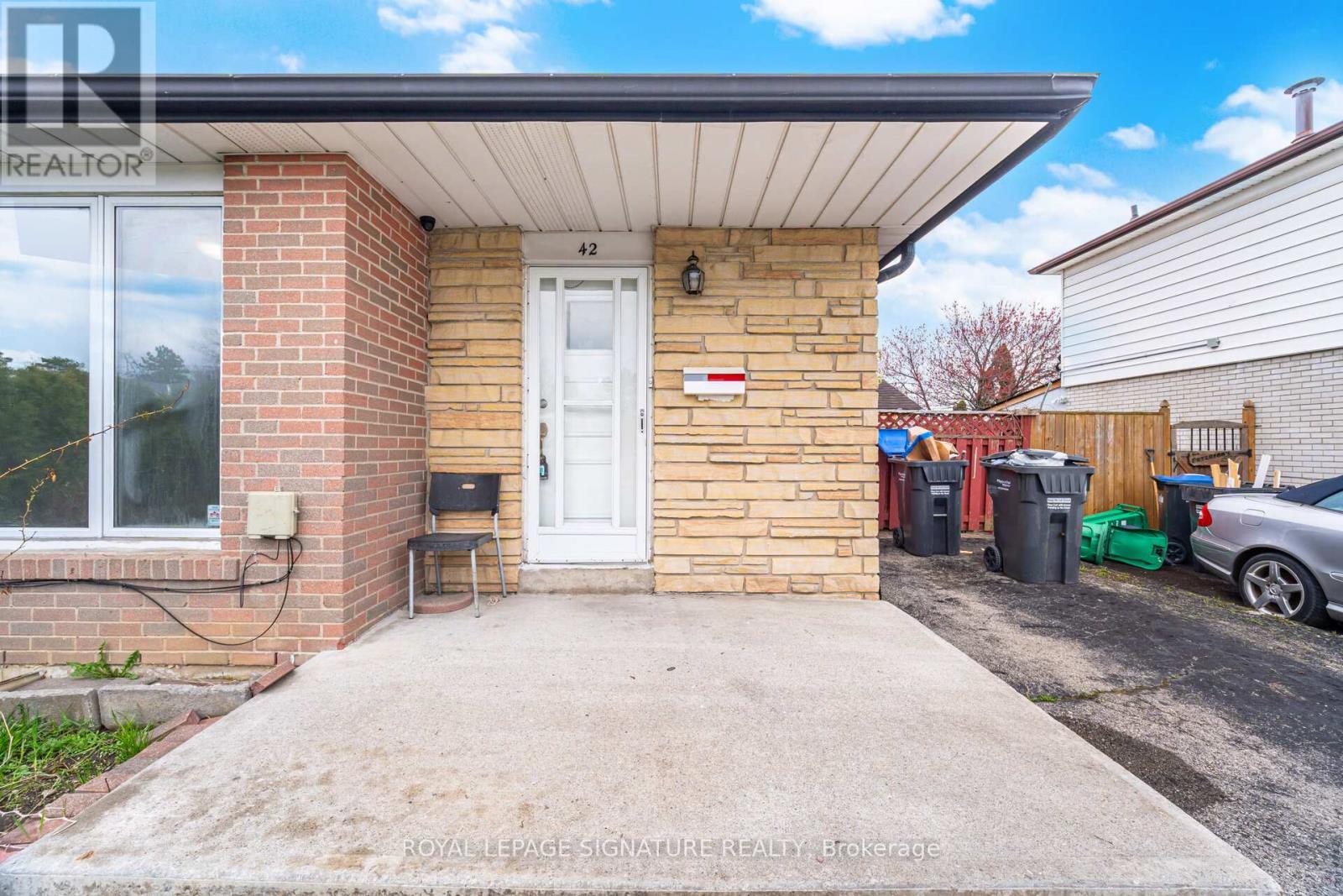 42 FLAMINGO CRESCENT, Brampton (Southgate), Ontario, L6T2G5 — Photo 5