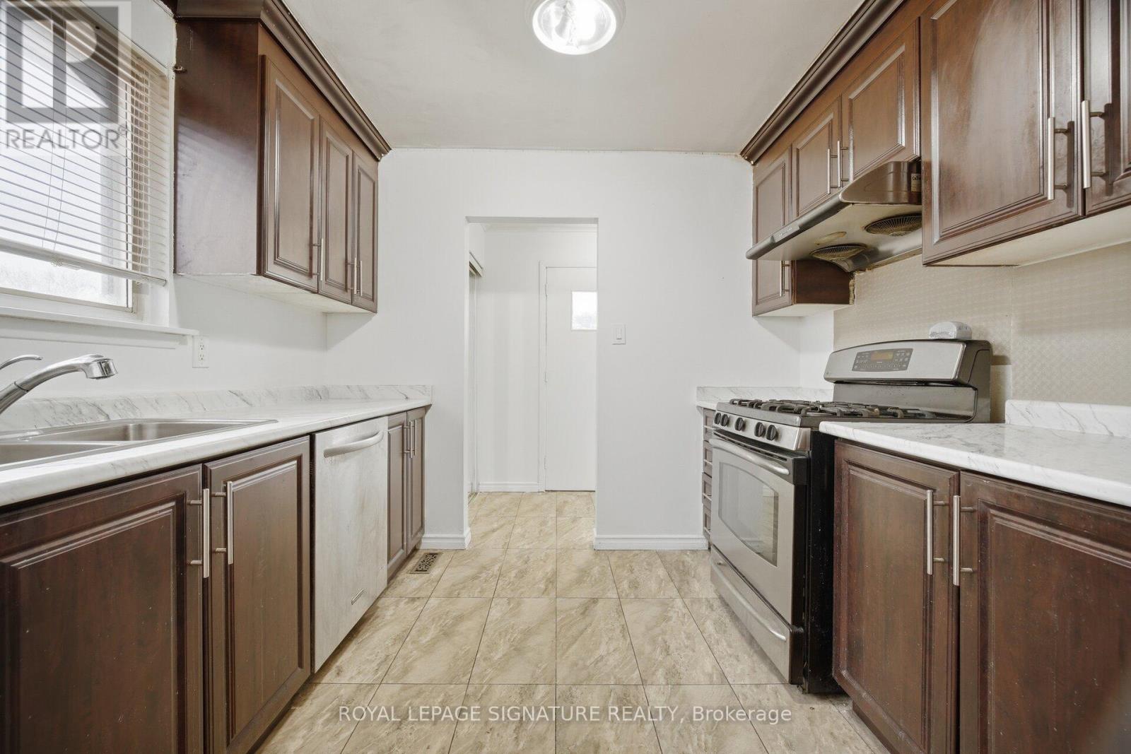 42 FLAMINGO CRESCENT, Brampton (Southgate), Ontario, L6T2G5 — Photo 8