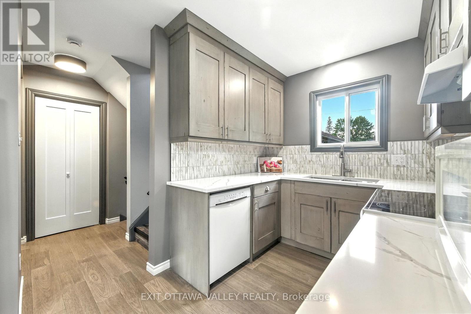 49 GLENDALE AVENUE, Deep River, Ontario, K0J1P0 — Photo 18