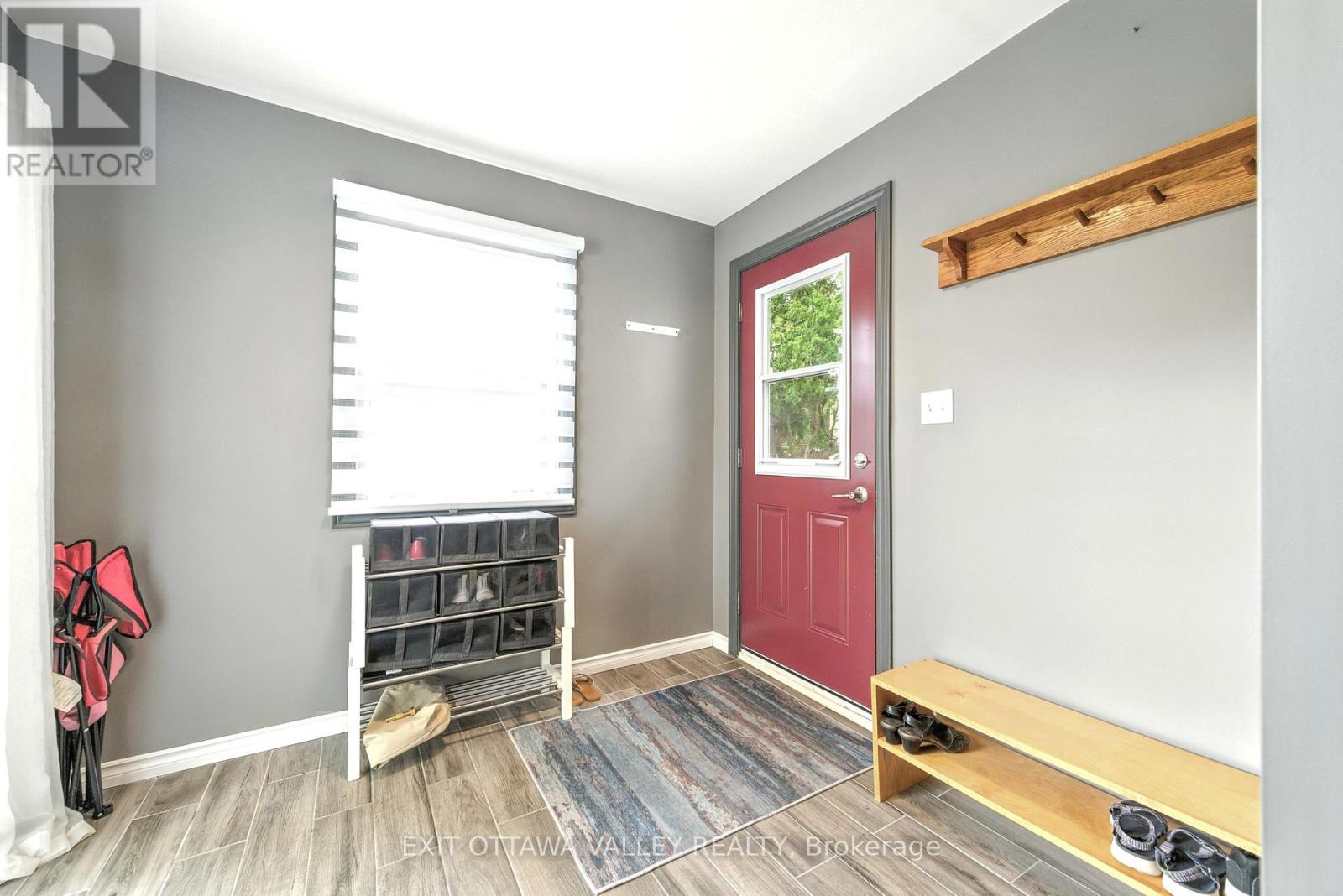 49 GLENDALE AVENUE, Deep River, Ontario, K0J1P0 — Photo 3