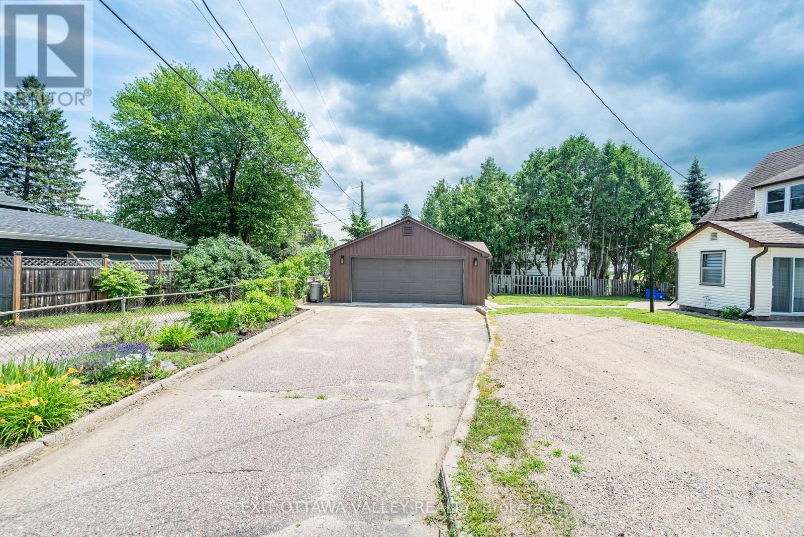 49 GLENDALE AVENUE, Deep River, Ontario, K0J1P0 — Photo 36
