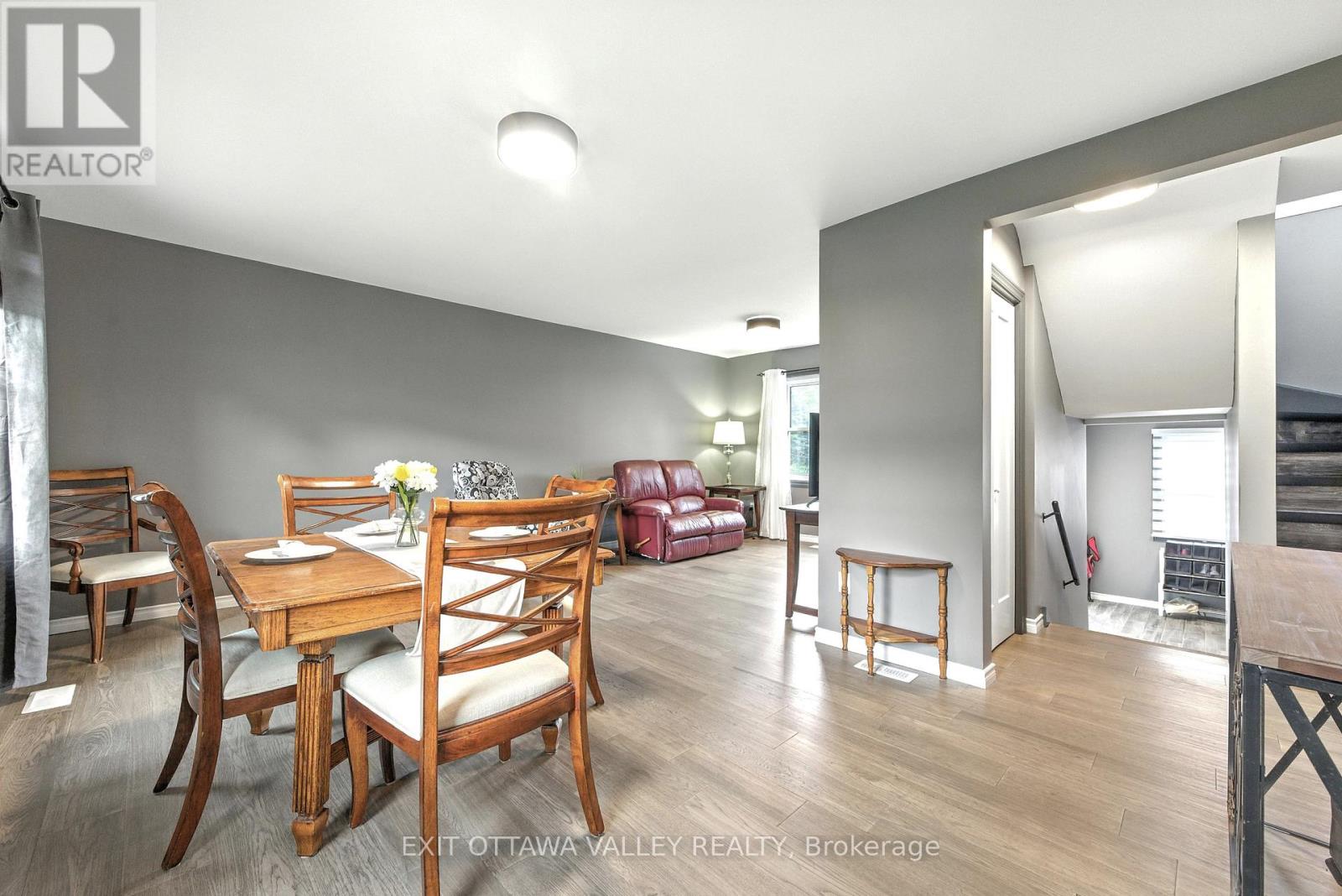 49 GLENDALE AVENUE, Deep River, Ontario, K0J1P0 — Photo 6