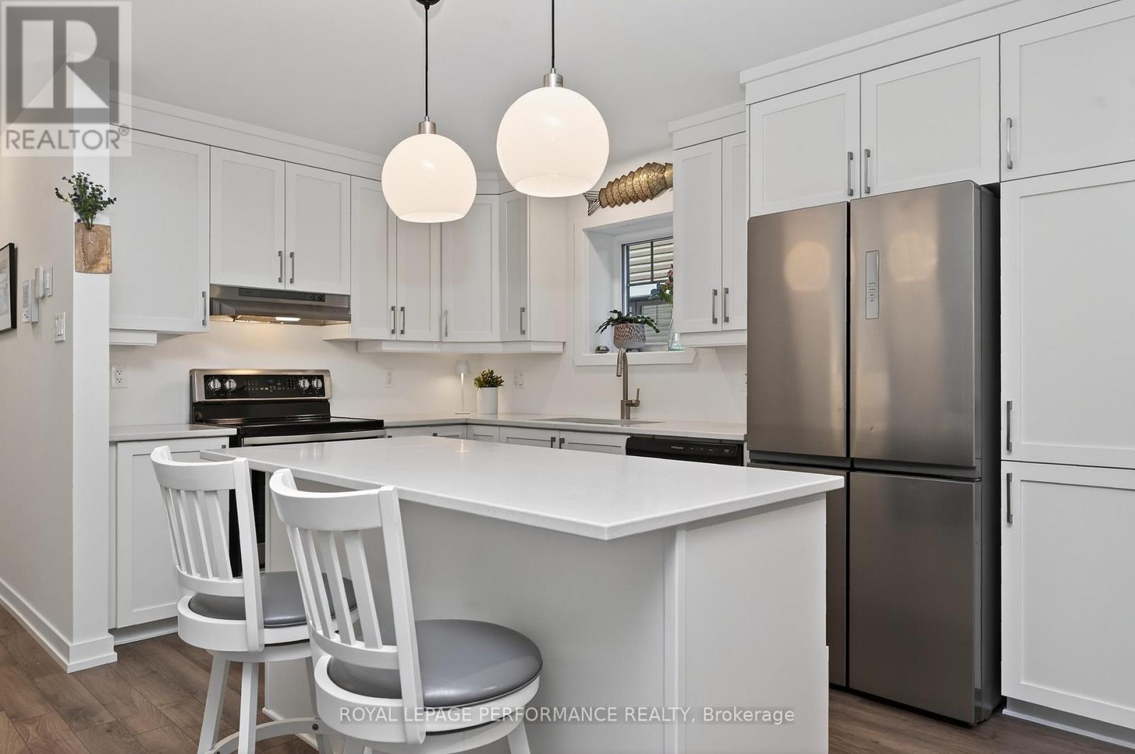 202 - 83 ST MORITZ TRAIL, Russell, Ontario, K0A1W0 — Photo 8