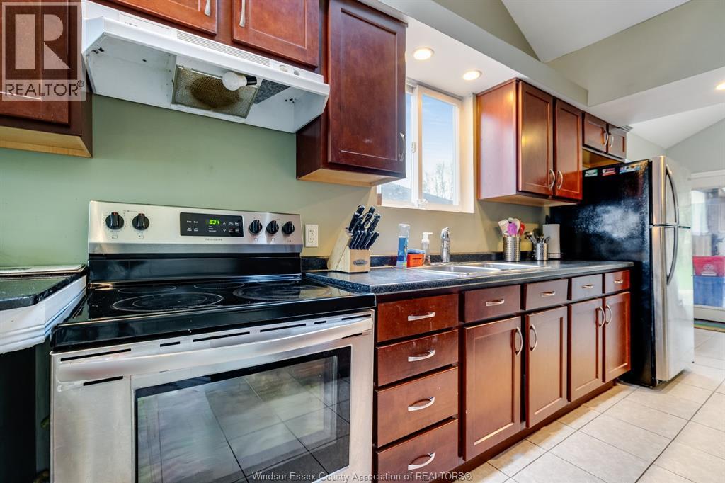 1451 Aubin, Windsor, Ontario, N8Y4E8 — Photo 5
