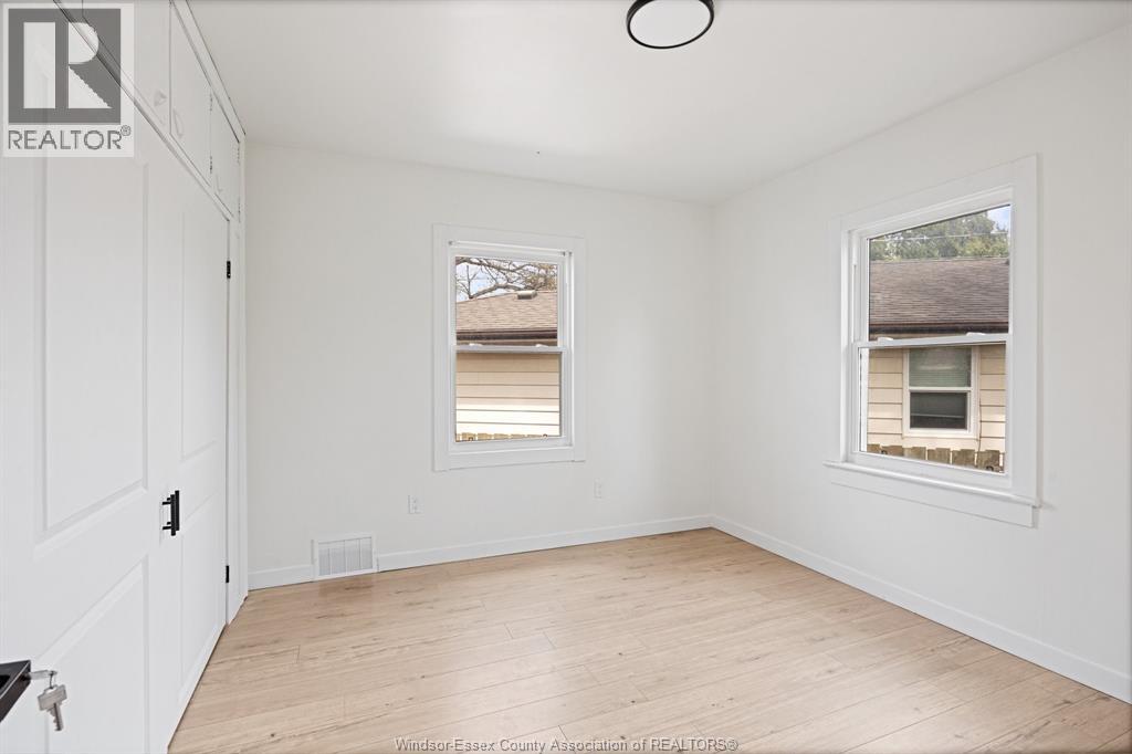 1114 Edward Unit# Upper, Windsor, Ontario, N8S3A1 — Photo 12