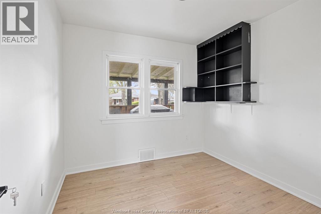 1114 Edward Unit# Upper, Windsor, Ontario, N8S3A1 — Photo 14