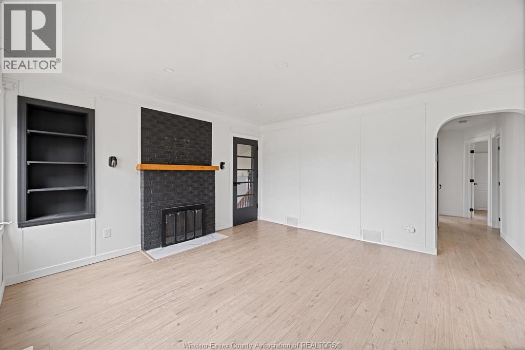 1114 Edward Unit# Upper, Windsor, Ontario, N8S3A1 — Photo 6