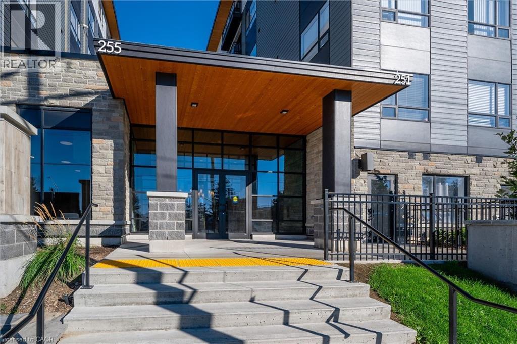 255 NORTHFIELD Drive E Unit# 610, Waterloo, Ontario, N2K0G5 — Photo 2