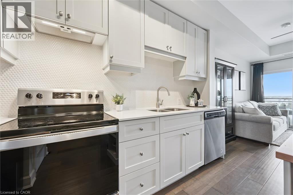 255 NORTHFIELD Drive E Unit# 610, Waterloo, Ontario, N2K0G5 — Photo 9