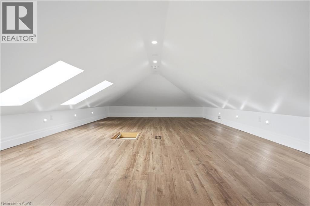 24 TREEVIEW Drive, Toronto, Ontario, M8W4B9 — Photo 24