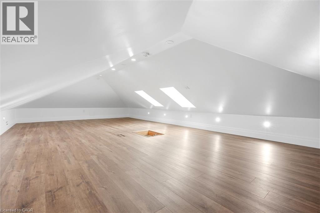 24 TREEVIEW Drive, Toronto, Ontario, M8W4B9 — Photo 25