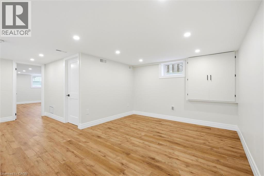 24 TREEVIEW Drive, Toronto, Ontario, M8W4B9 — Photo 28