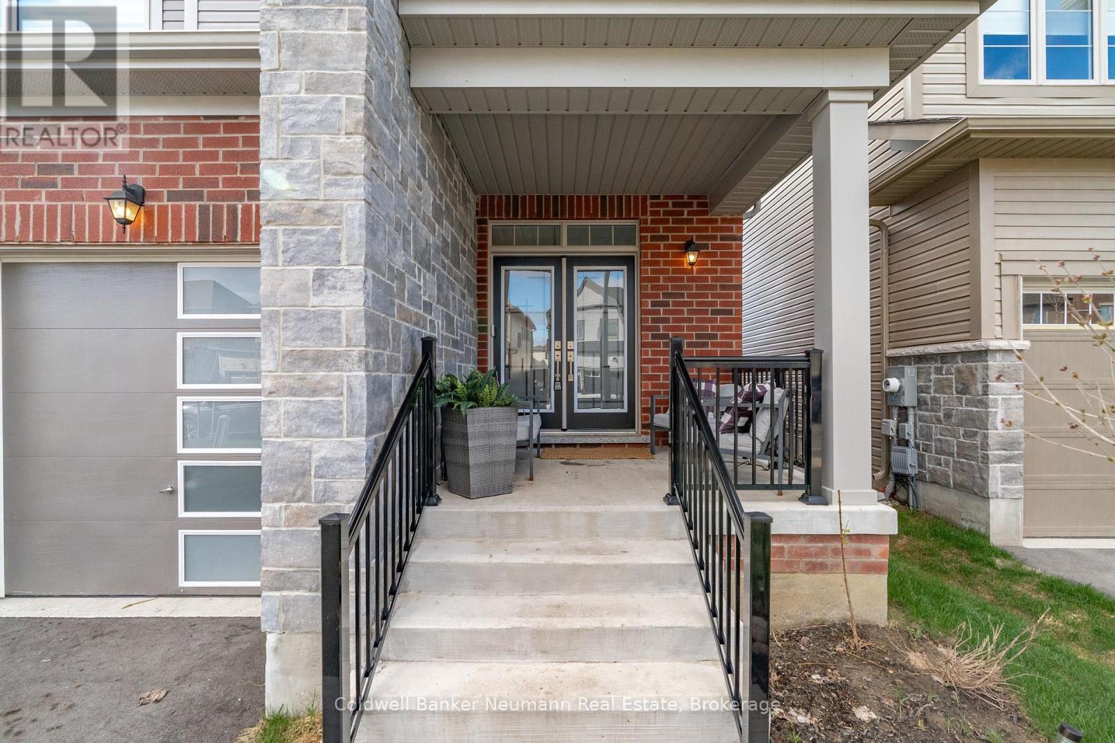 56 POVEY ROAD, Centre Wellington (Fergus), Ontario, N1M0J5 — Photo 2