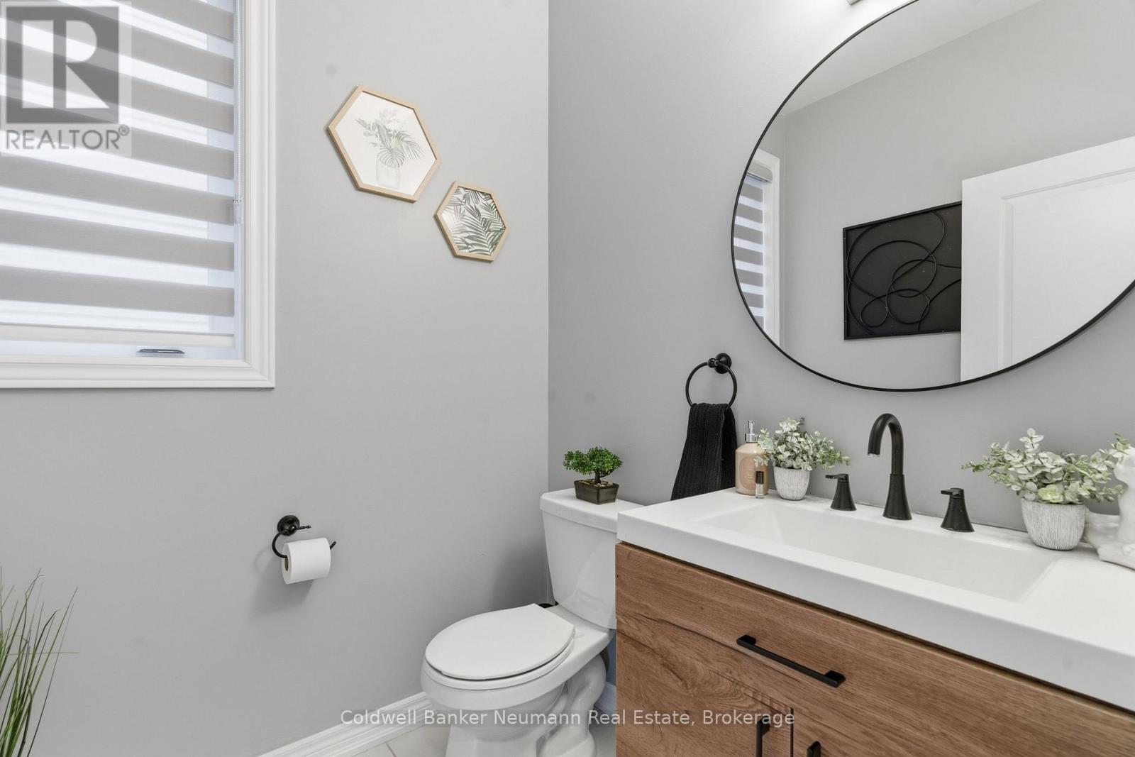 56 POVEY ROAD, Centre Wellington (Fergus), Ontario, N1M0J5 — Photo 5