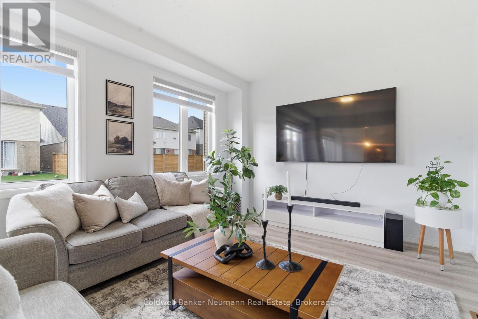 56 POVEY ROAD, Centre Wellington (Fergus), Ontario, N1M0J5 — Photo 6