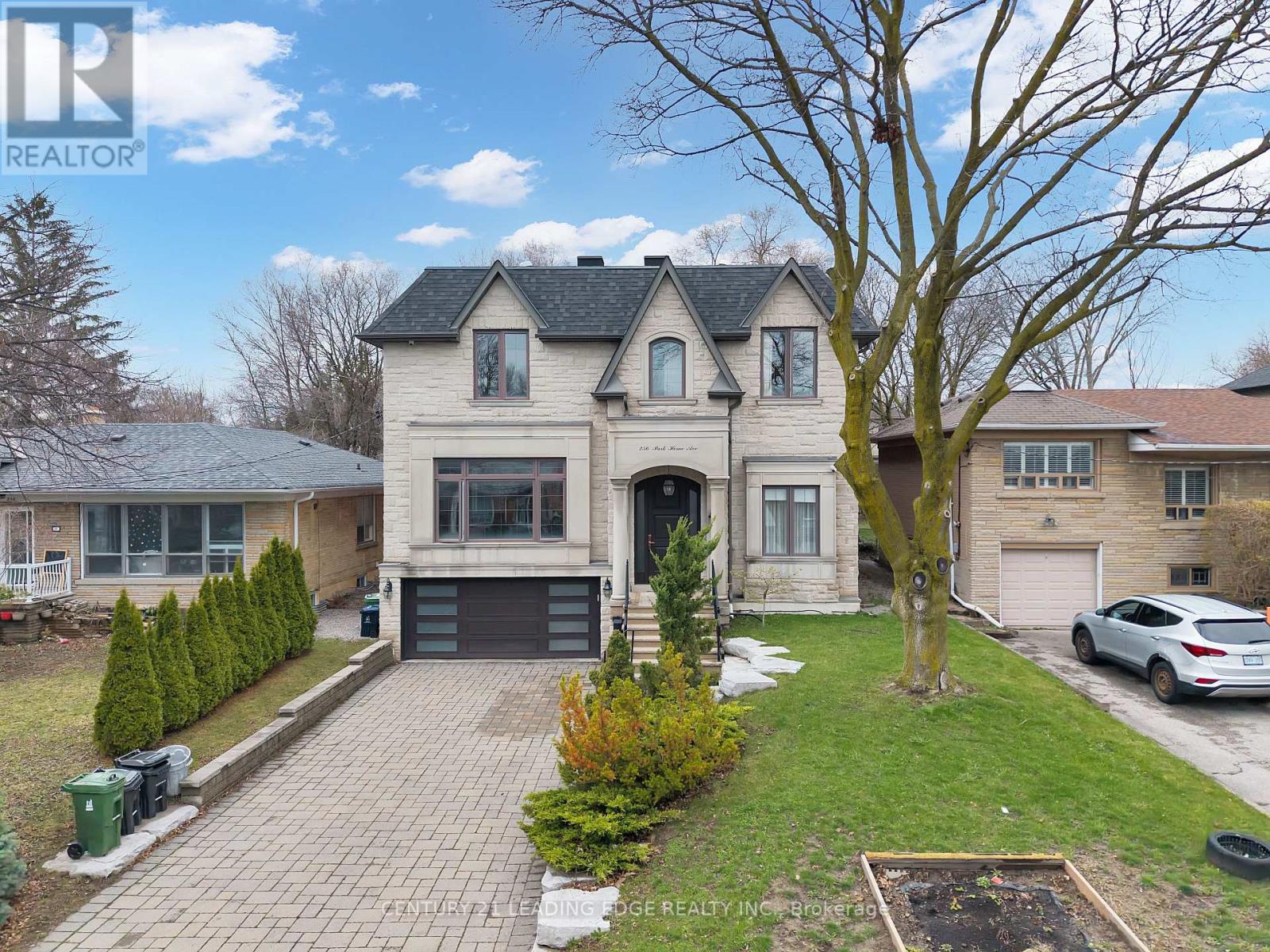 256 PARK HOME AVENUE, Toronto (Willowdale West), Ontario, M2R1A3 — Photo 2