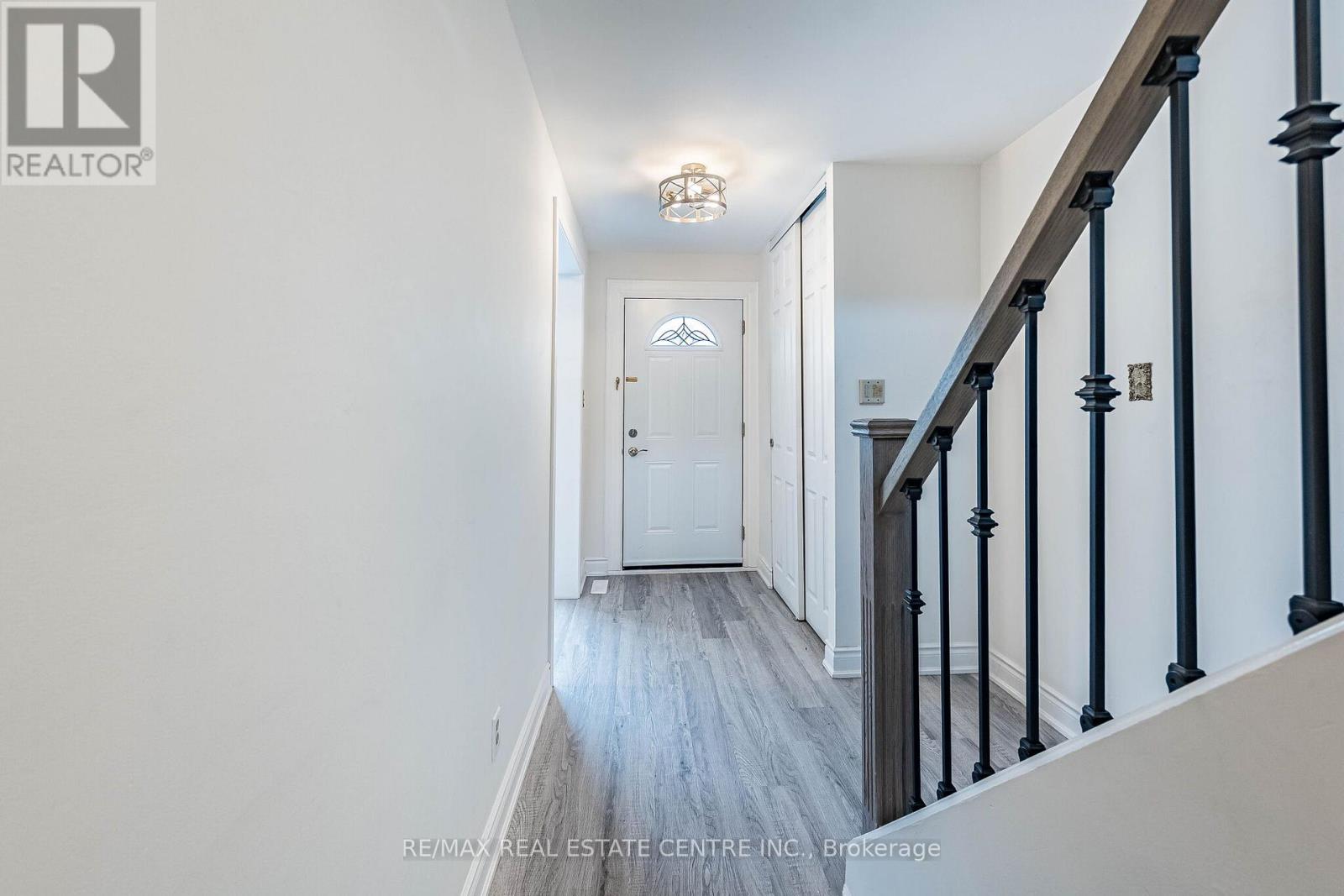 11 KIRKLAND ROAD, Brampton (Madoc), Ontario, L6V2W5 — Photo 3