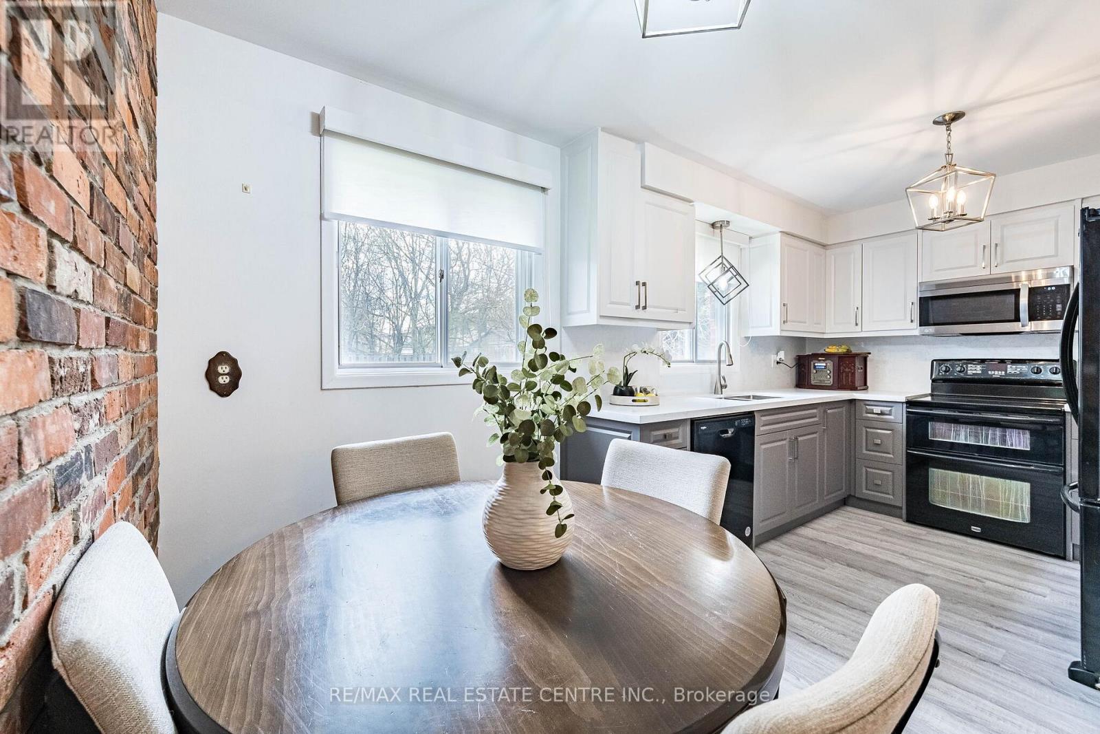 11 KIRKLAND ROAD, Brampton (Madoc), Ontario, L6V2W5 — Photo 9