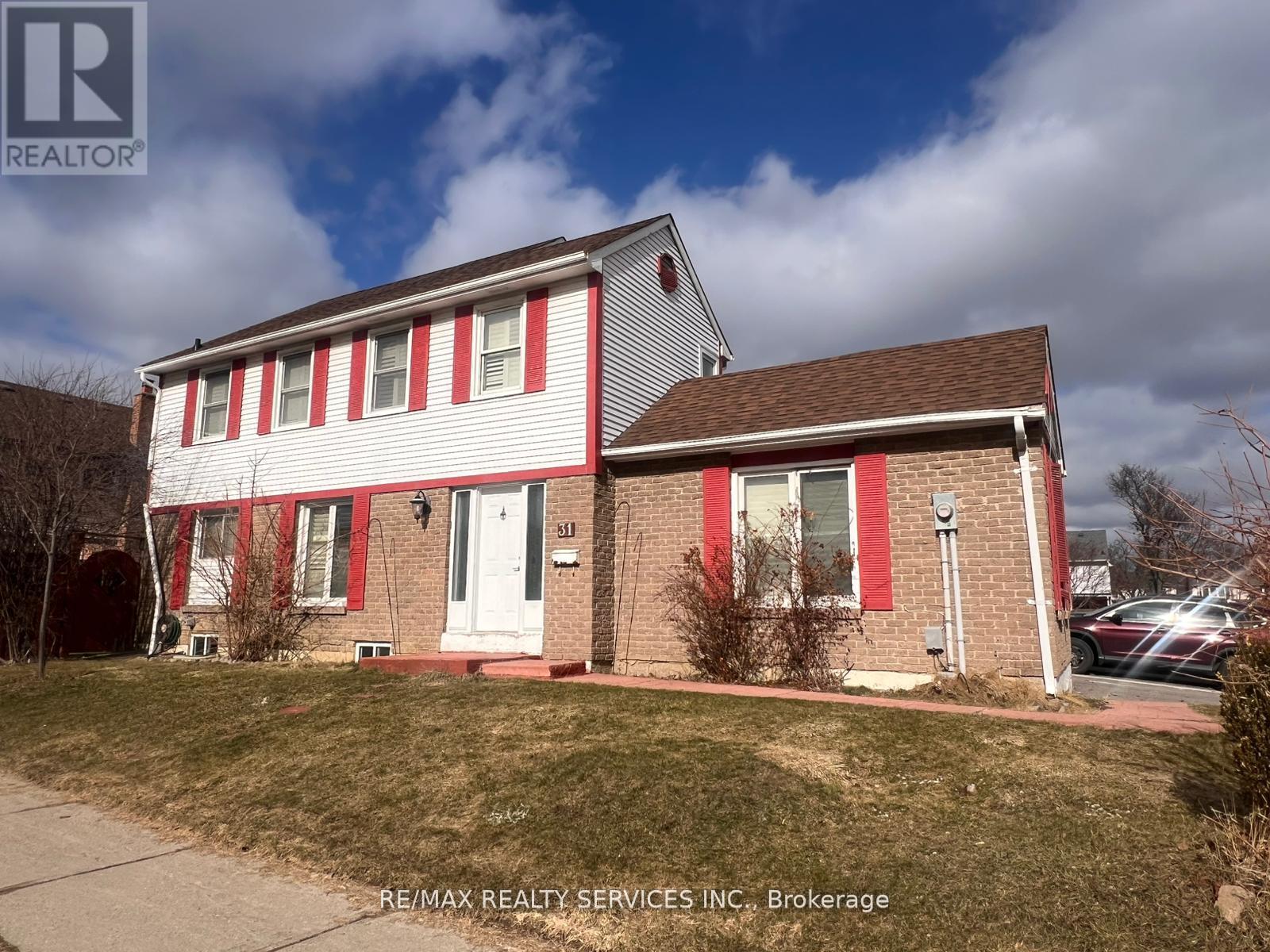 31 JUNEWOOD CRESCENT, Brampton (Northgate), Ontario, L6S3T5 — Photo 2